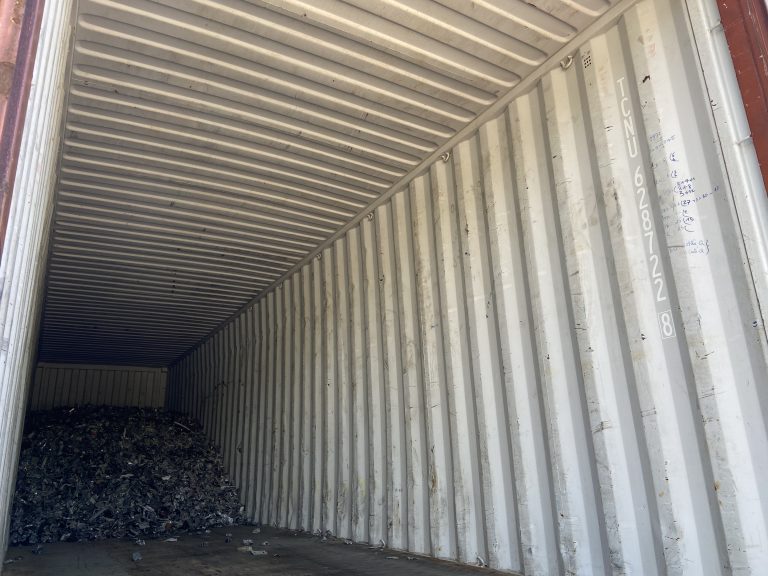 Foto de mercancía en contenedor